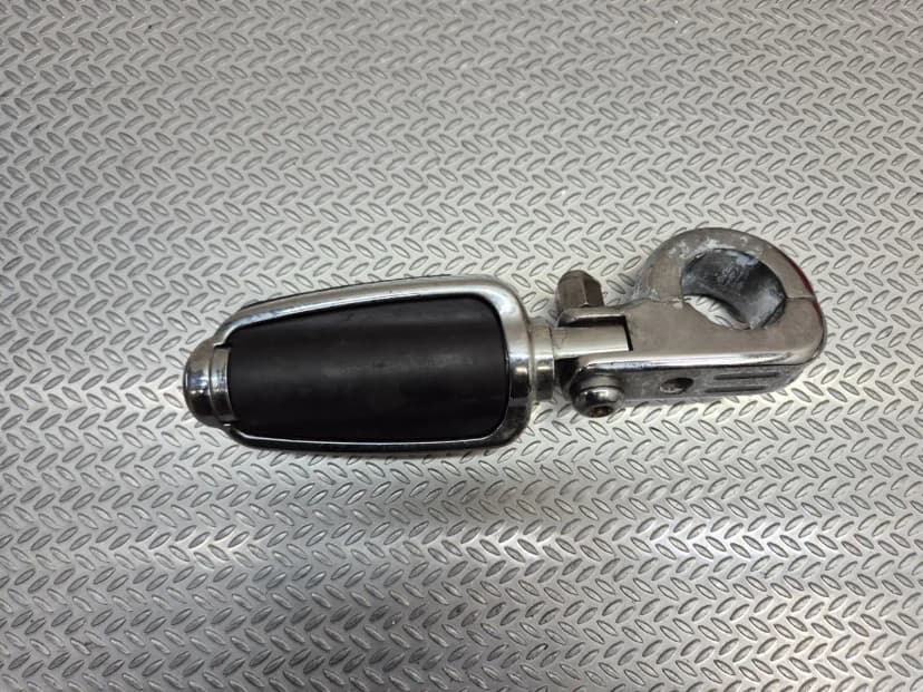 Harley Davidson Touring Softail Dyna Footrest / Peg For Crash Bar