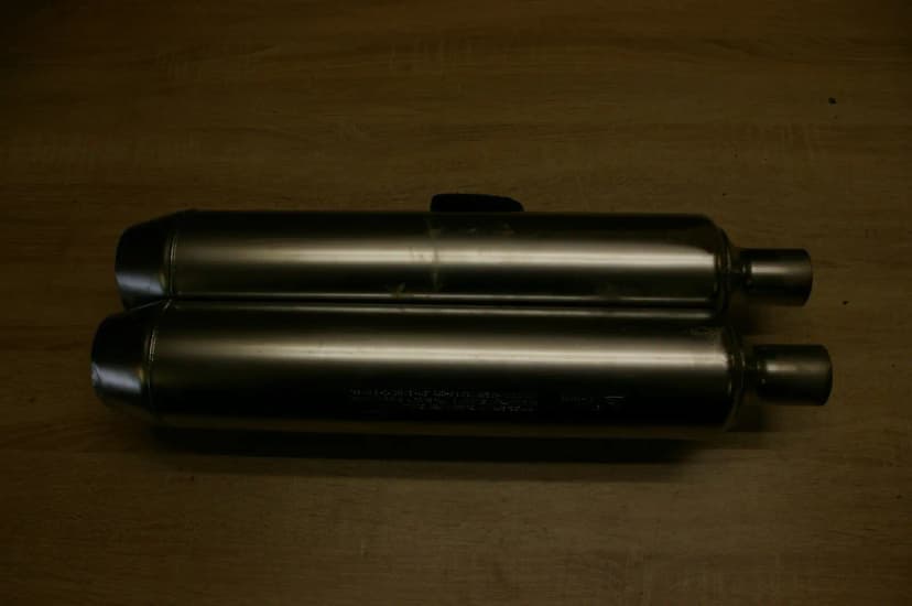 Harley-Davidson Touring FLH Exhaust End Box Muffler Silencer 64859-08 64883-08