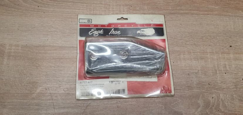 Harley Davidson Sportster 1980 - UP Rear Brake Reservoir Cover 41727-85T