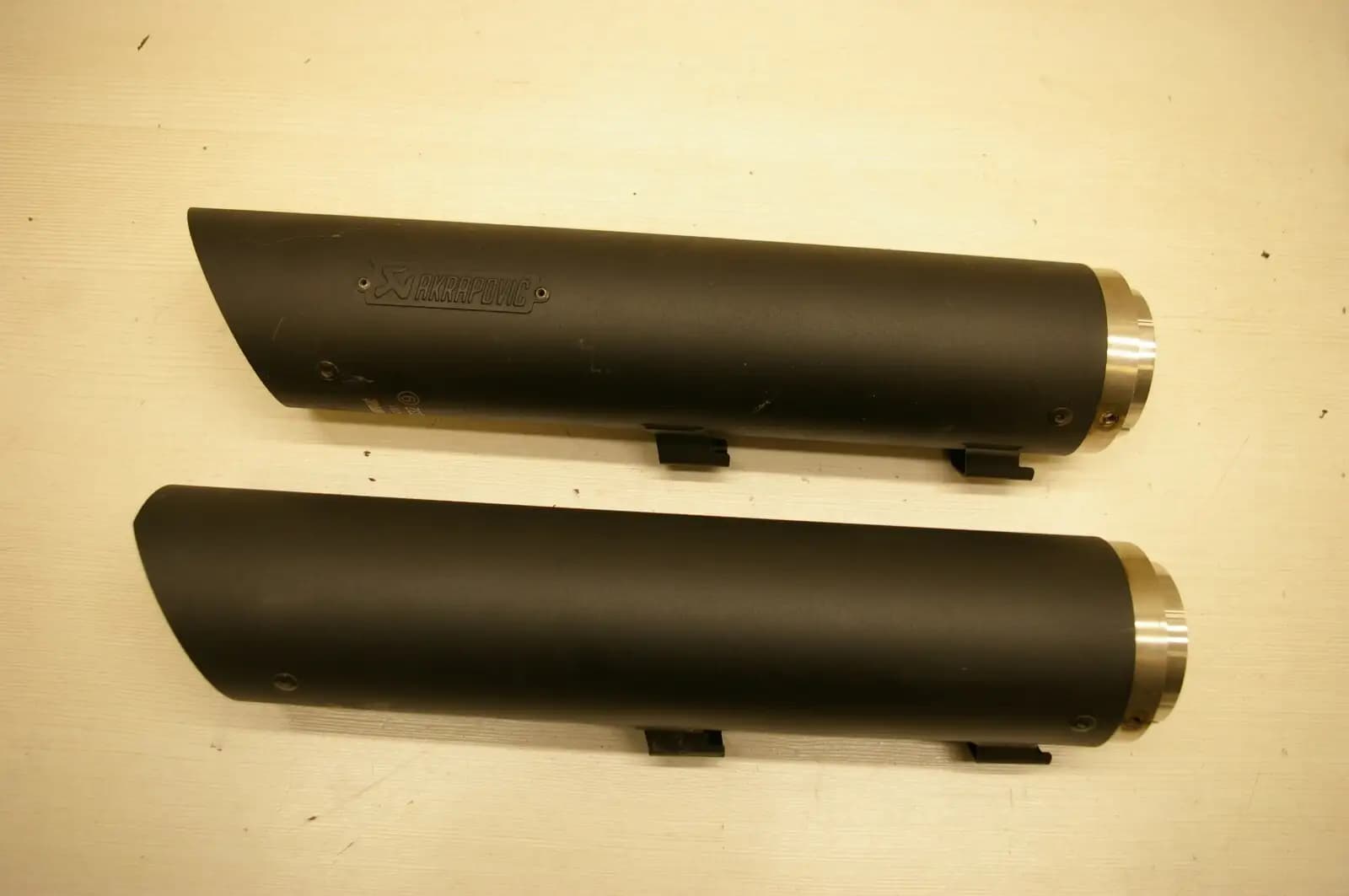 Harley-Davidson Sportster 2014 Akrapovic Street Legal Exhausts / Silencer 