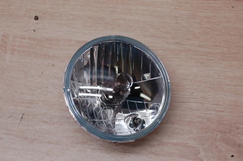Harley Davidson SOFTAIL / DYNA XL / SPORTSTER head light / headlight 68335-05A