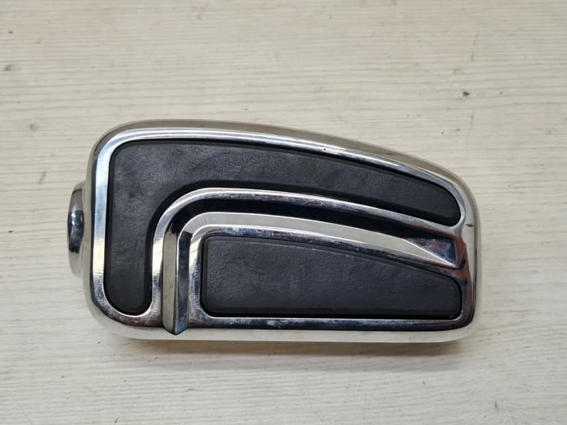 Harley Davidson Chrome Airflow Highway Footrest / Peg
