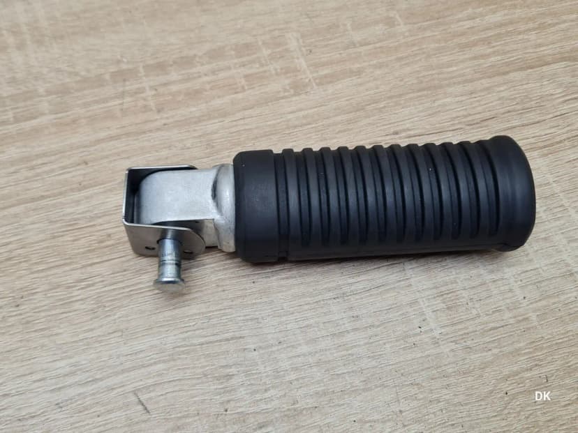 Harley Davidson FXBBS / FXLRS Footrest / Peg