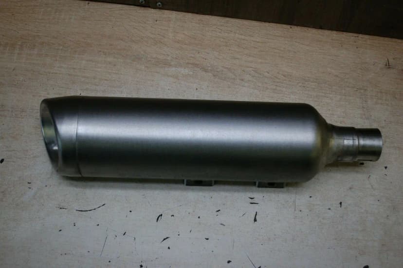 Harley-Davidson SOFTAIL FXFB FAT BOB EXHAUST MUFFLER SILENCER 64900720