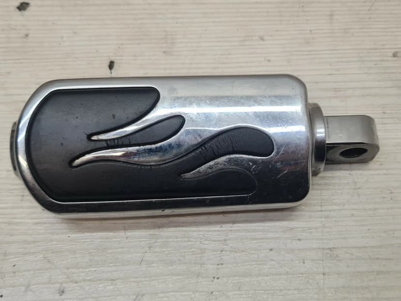 Harley Davidson Chrome Flame Highway Footrest / Peg