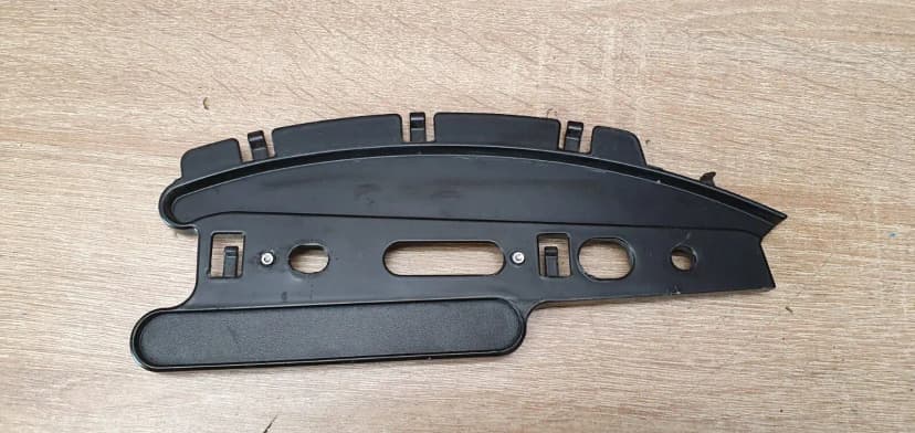 Harley-Davidson XL 1200 V 2012 Rear Fender Strut Stay Left Bracket 431409
