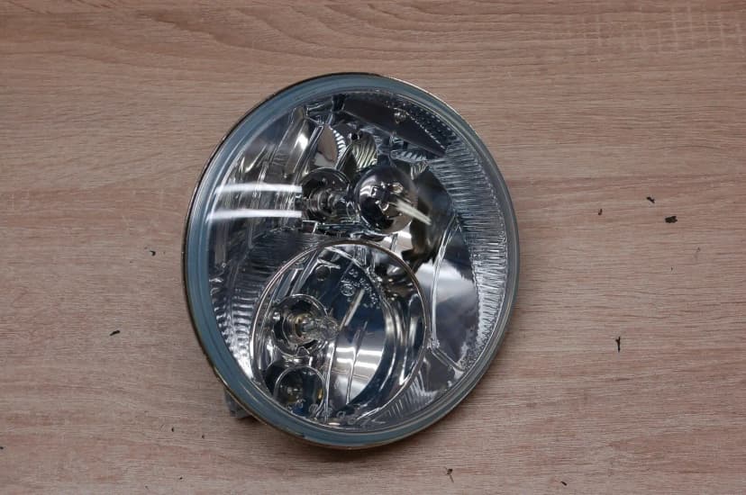  Harley Davidson Street Glide Headlight H-D PN 67700072