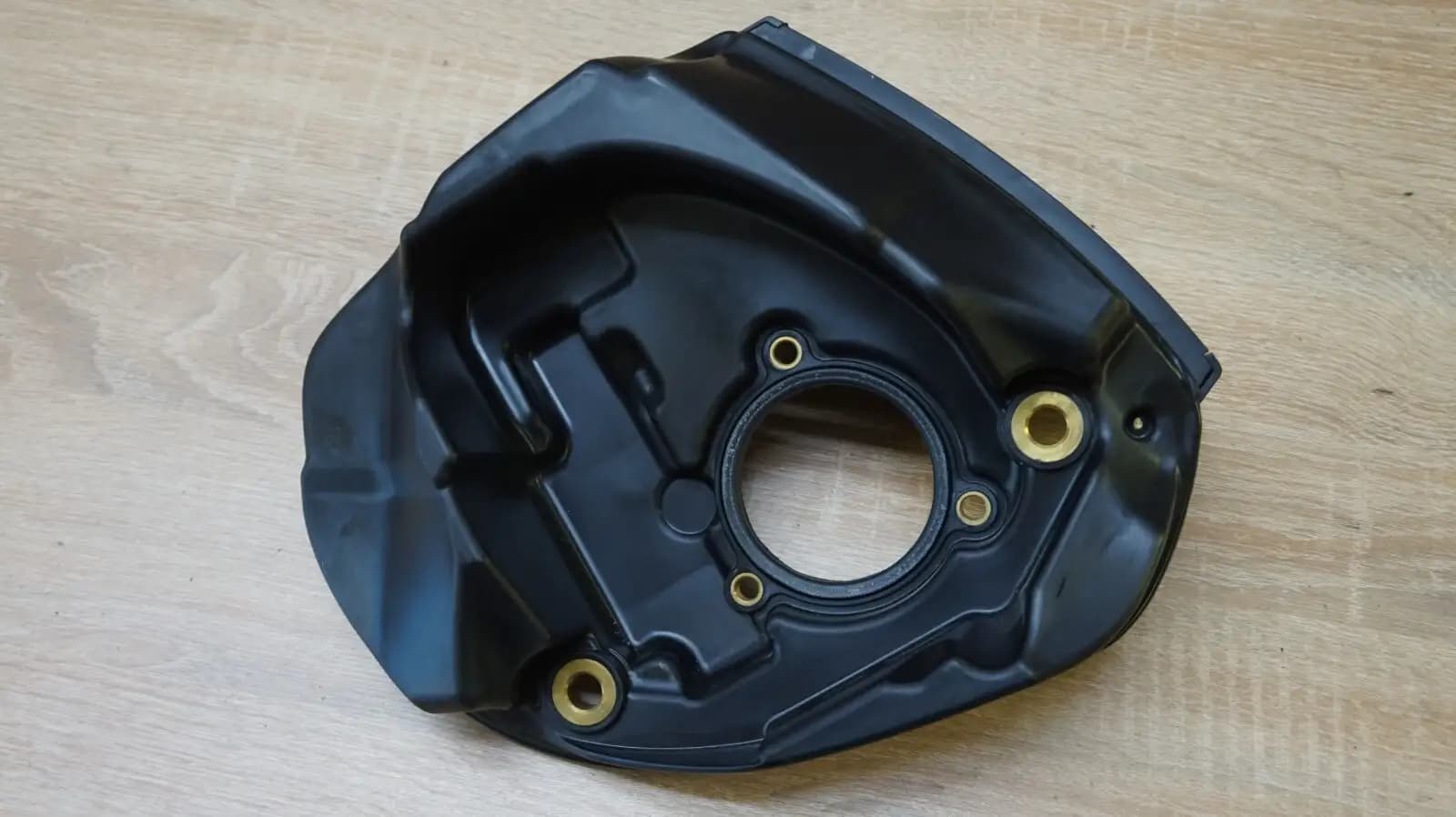 HARLEY DAVIDSON AIR CLEANER BREATHER BACK PLATE TOURING MILWAUKEE EIGHT 29000116
