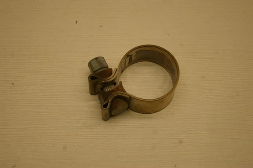 Harley Davidson 13660000030 Exhaust Muffler Clamp / Bracket