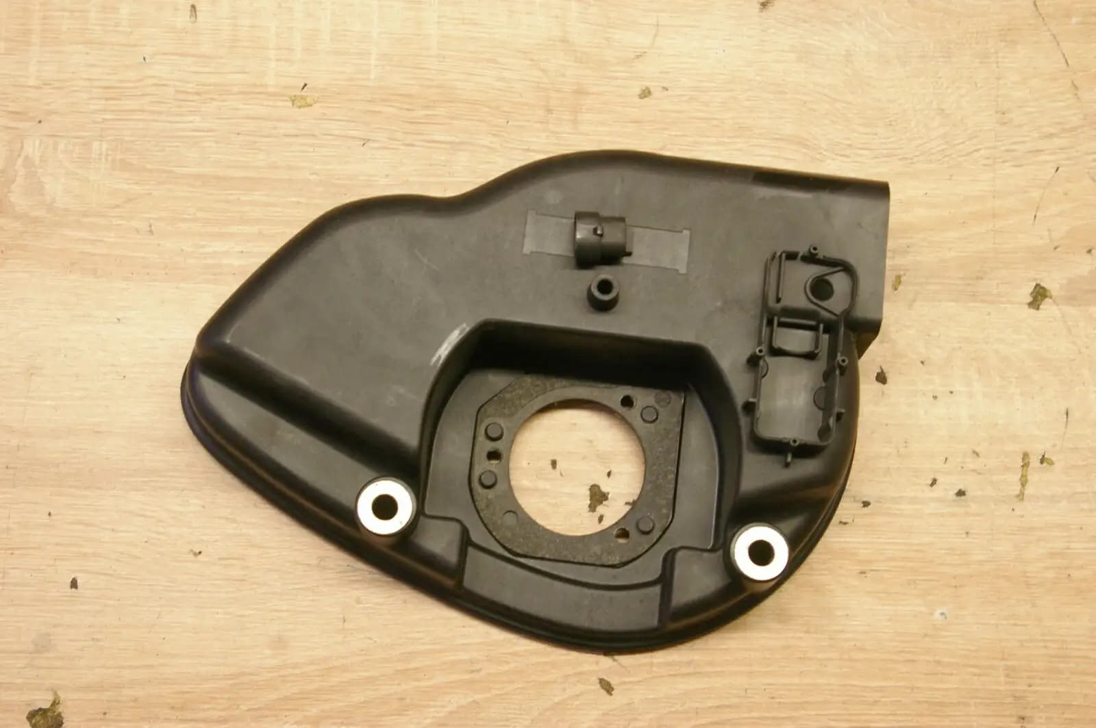  HARLEY DYNA FAT BOB AIR INTAKE BACK BACKING PLATE 29182-08A 