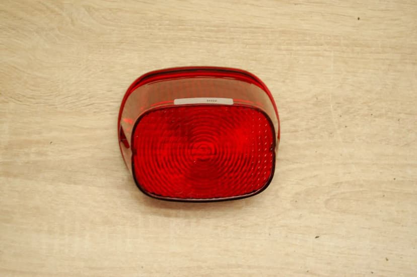 Harley Davidson Dyna Wide Glide Rear Tail Light 6837003