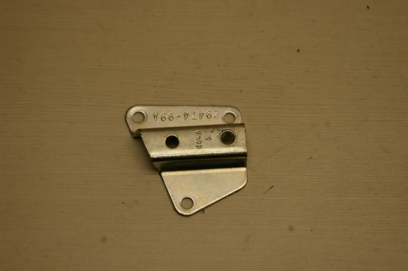 Harley Davidson 29474-99A Air filter bracket / Plate / Mount