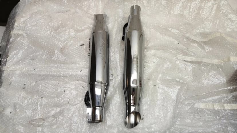 Harley Davidson Softail 2007+ Kesstech Electronically Adjustable Exhaust System