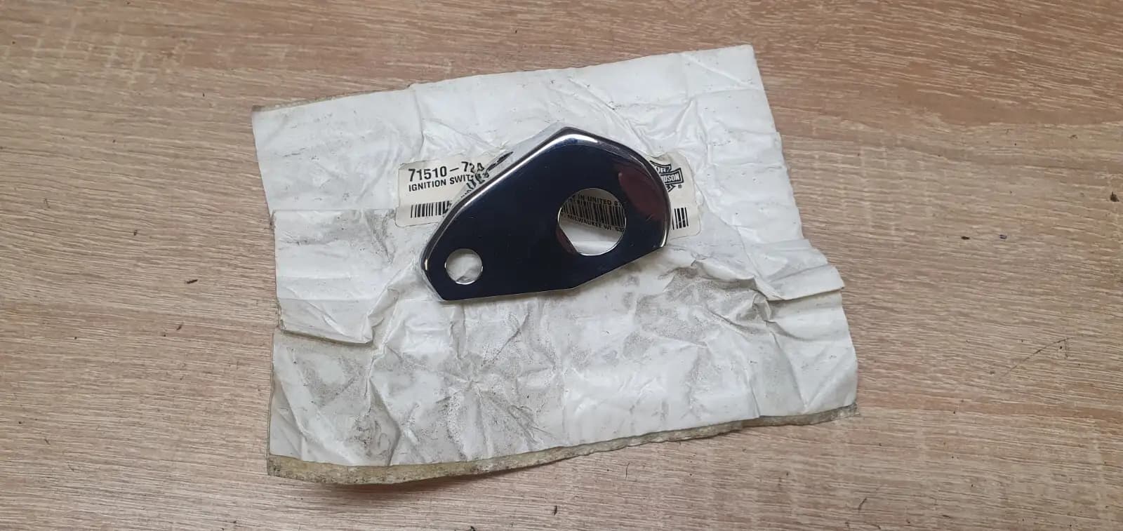 Harley Davidson Ironhead Sportster 1000 & 883 1100 Chrome Ignition Switch Cover