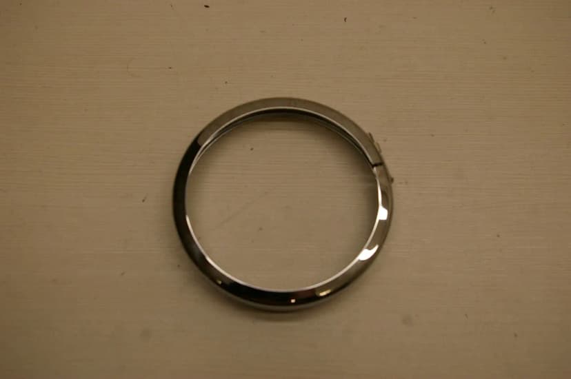 Harley Davidson CHROME AUXILIARY LAMP LIGHT Bezel / Strim