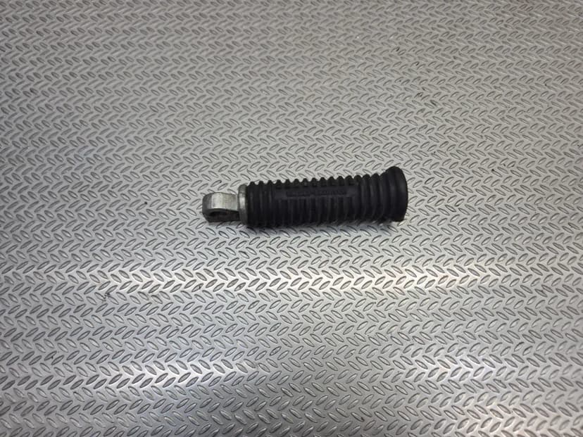 Harley Davidson Sportster 883 04 - 13 Rear Footrest Peg / Pedal